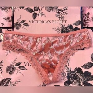 NWT Victoria's Secret Very Sexy Peach velvet Mesh & Sequin Thong Panties Large L